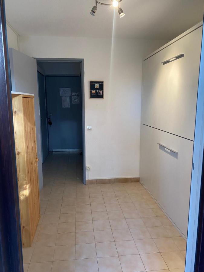 T2 Rez De Jardin 300M Plage De Beaucours Sanary Sur Mer Exterior photo